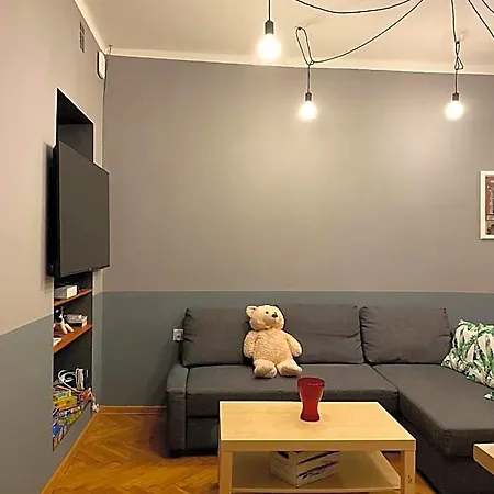 House אכסניה